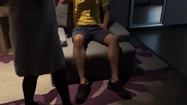 黑丝美乳小情人饥渴求操 迫不及待把我推倒沙发上裹鸡巴 多姿势抽插爆操 淫荡乱叫刺激 高清1080P原版无水印